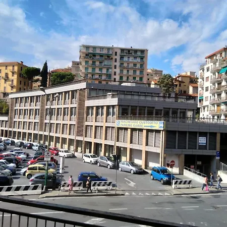 Le Stanze Colorate Apartment *
